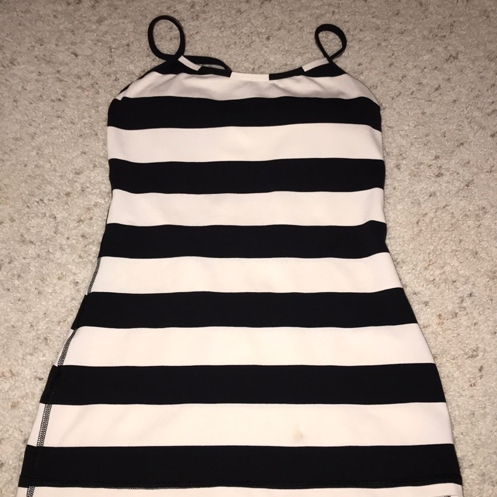 Lululemon tank